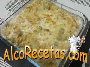 macarrones-con-marisco-y-salsa-de-queso.gif