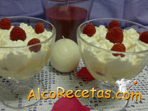 Bizcochos con crema de mascarpone y frambuesas